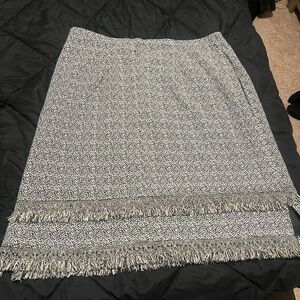 Gilli Black and White Fringe Midi Skirt. NWOT